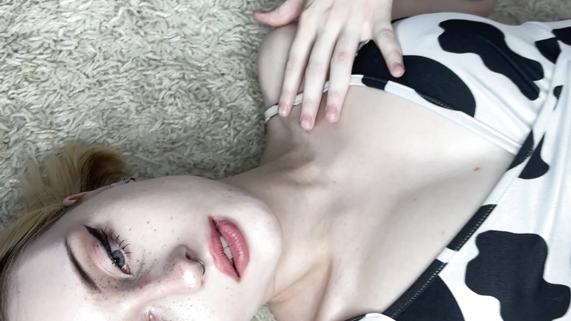 its me:) - video by oh__lily cam model