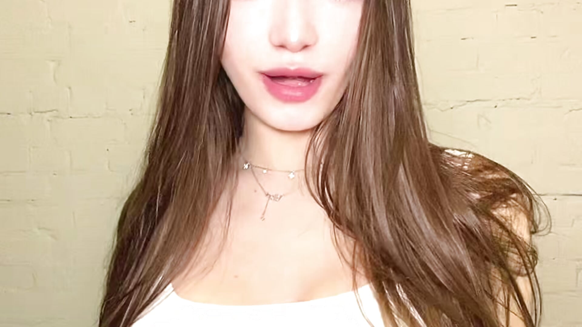 Bliss – video od webkamerové modelky SweetLea1