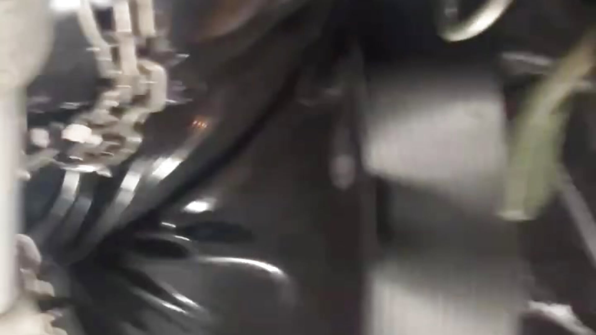 IMG_6956 - vidéo du modèle de showcams latexslaveboy