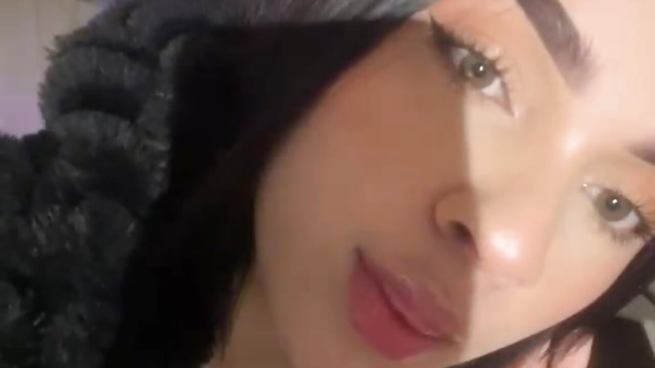 😎😎😎 - video di Emily_Flame modella di cam