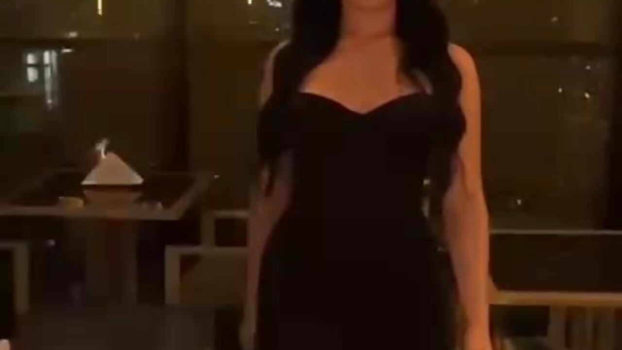 👑😎 - วิดีโอโดย Emily_Flame โมเดลแคม