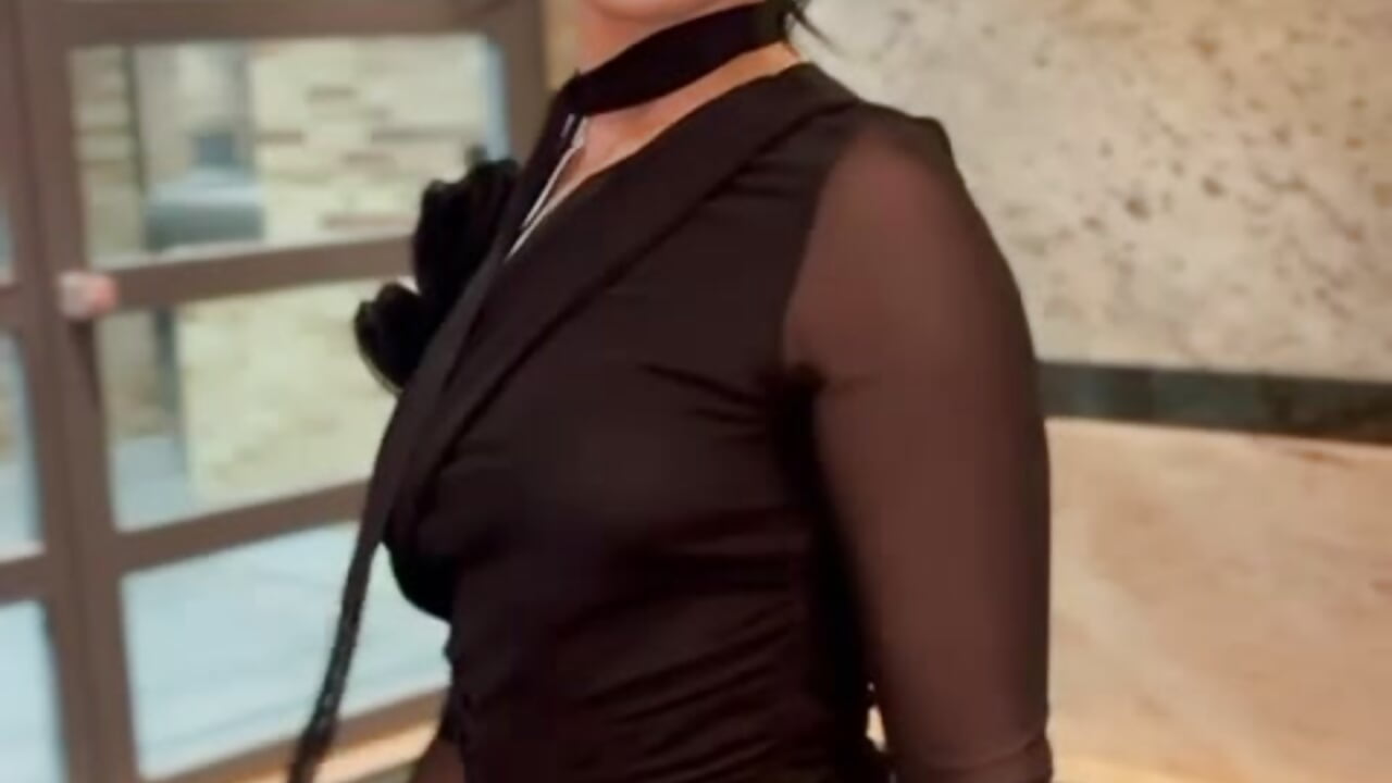 👄👄👄 - วิดีโอโดย Emily_Flame โมเดลแคม