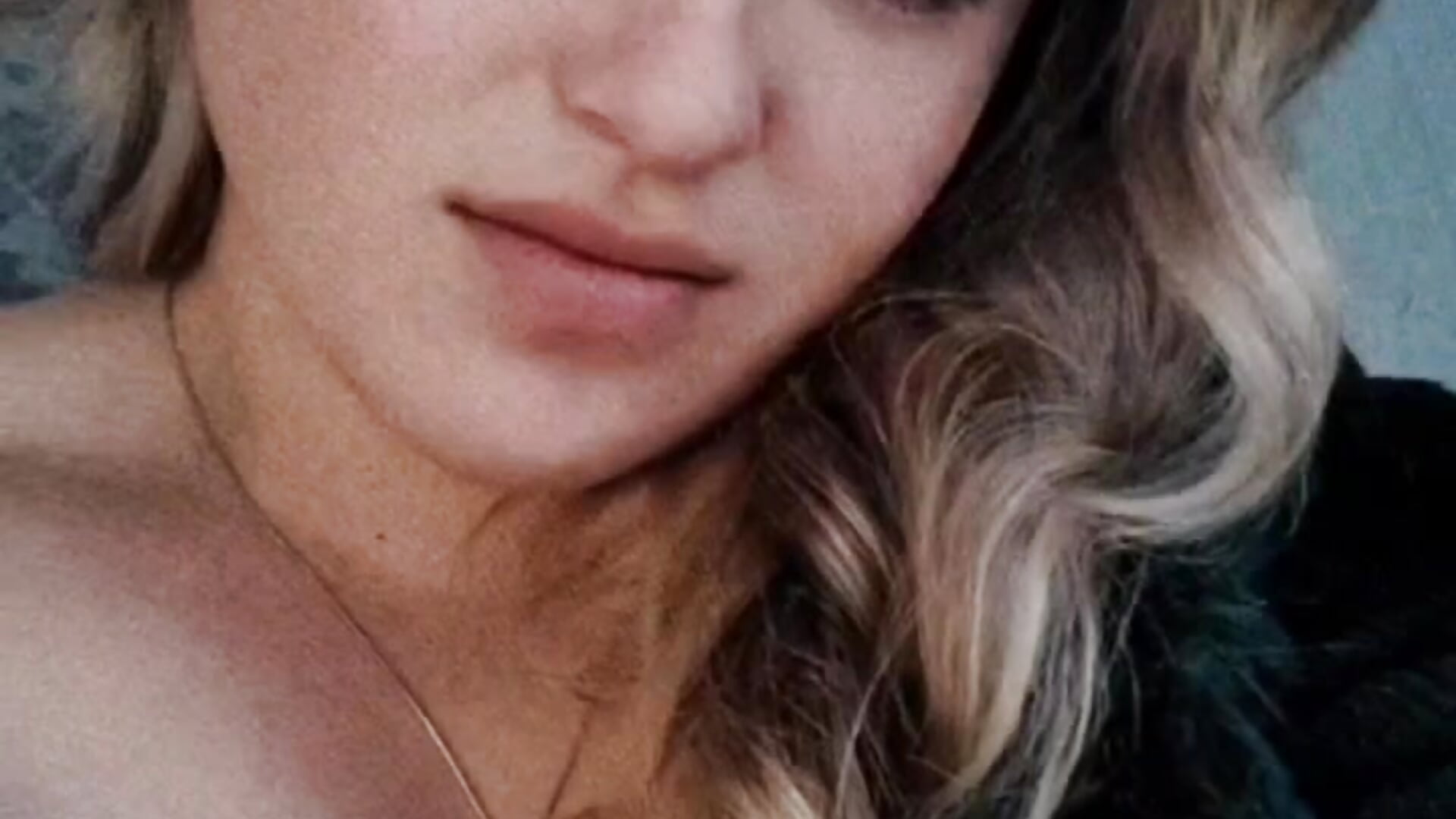 your queen👑 - vídeo de la modelo de cam AlissyaGrayy