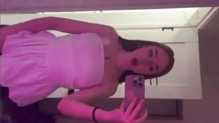 In a skirt - video by PlutonicFervor cam model