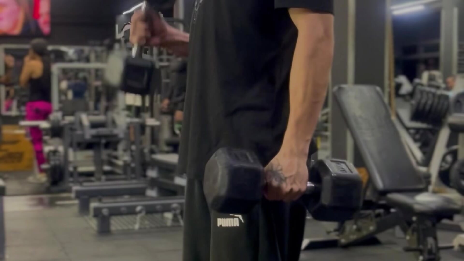 Training Hard 💪 - video av etham_wolf1 cam-modell