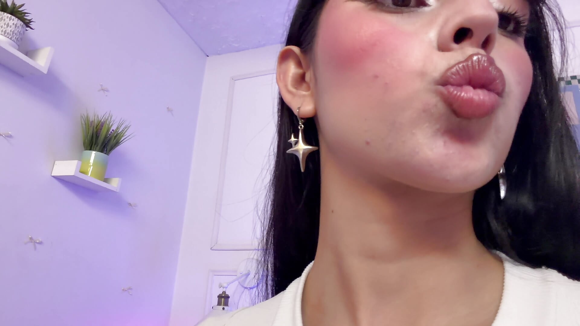 Pretty Wite Body 🔥🤍🤍 - Eimy_Blaze 캠 모델의 동영상