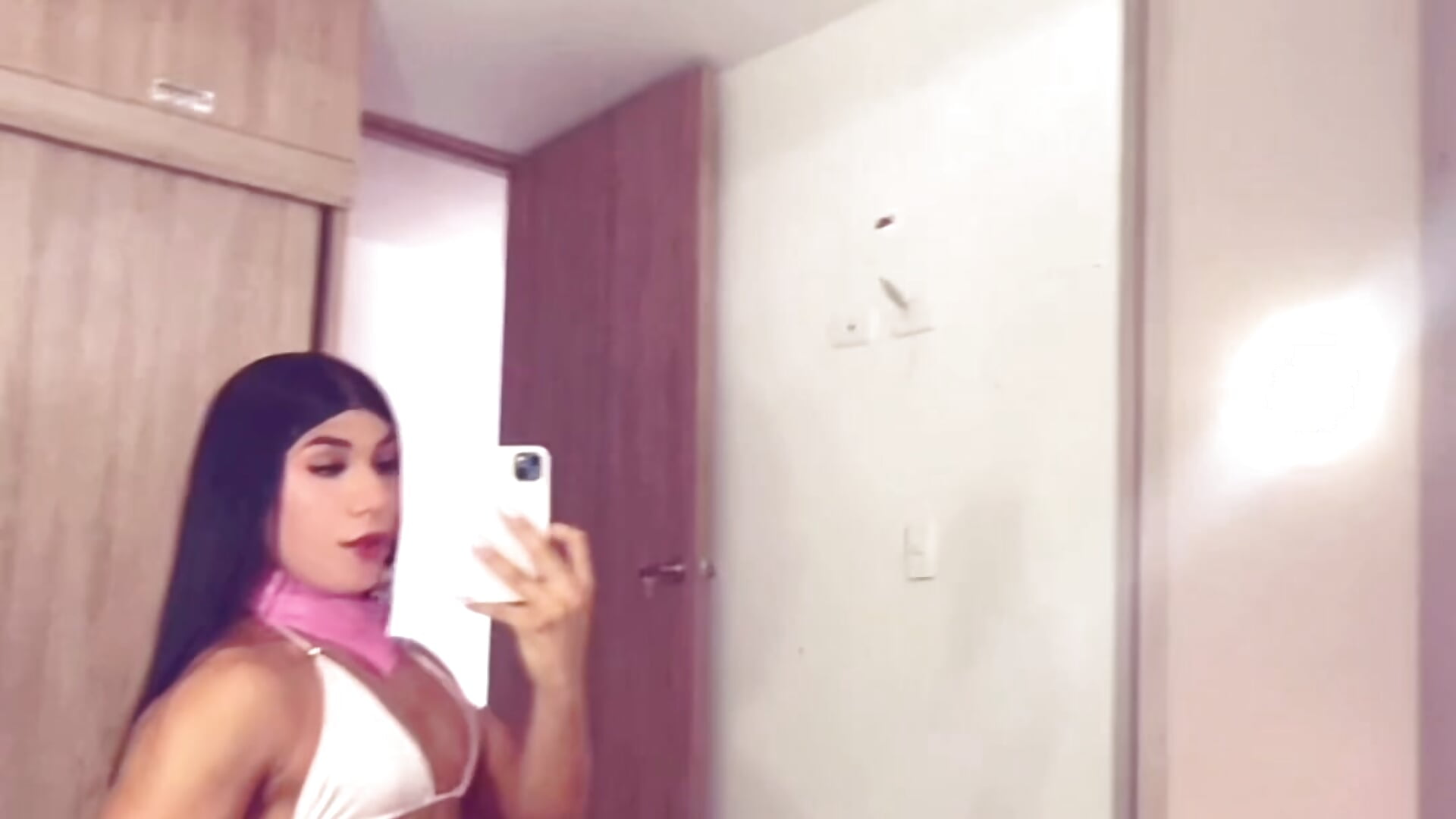 3AFC6BC8-5E85-4DD9-ABA6-AE3F02F00492 - vídeo de la modelo de cam Aleja_evangeline