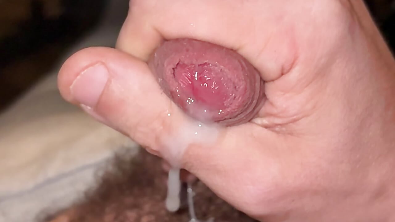 slow mo cumming at 240fps with thick cum - Video von astro-handy-bi Cam-Model