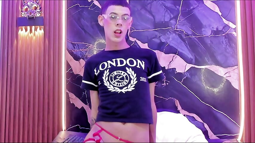 kitty hot - Video von Kitty_New_house Cam-Model