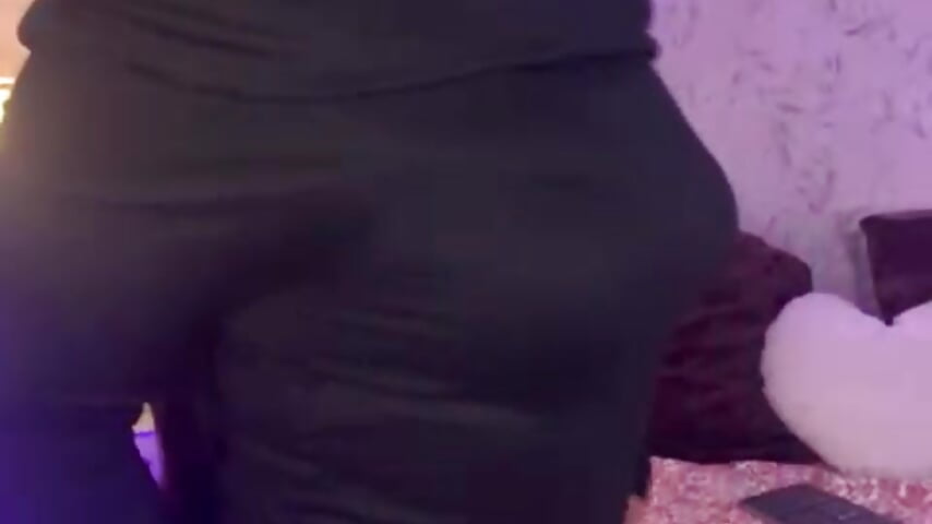 😈😈😈 — filmik Laurent_Brm, modela(-lki) na kamerkach