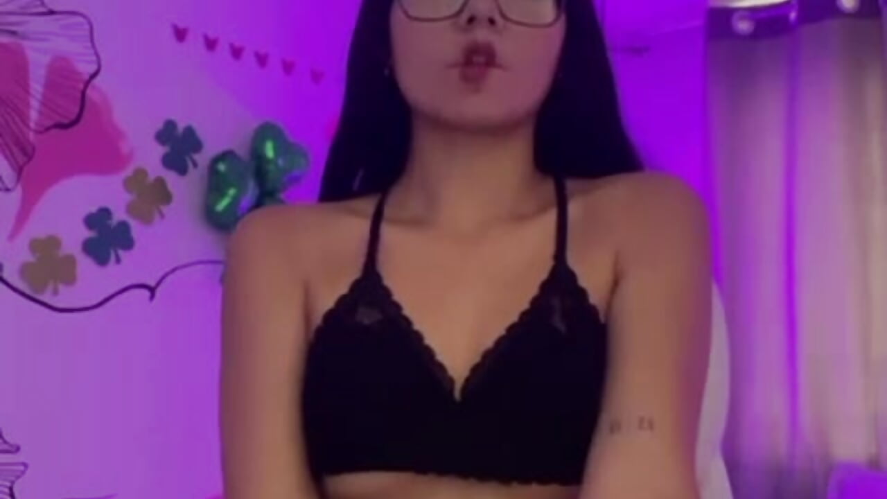 Hot Hot - video av AishaNoor cam-modell