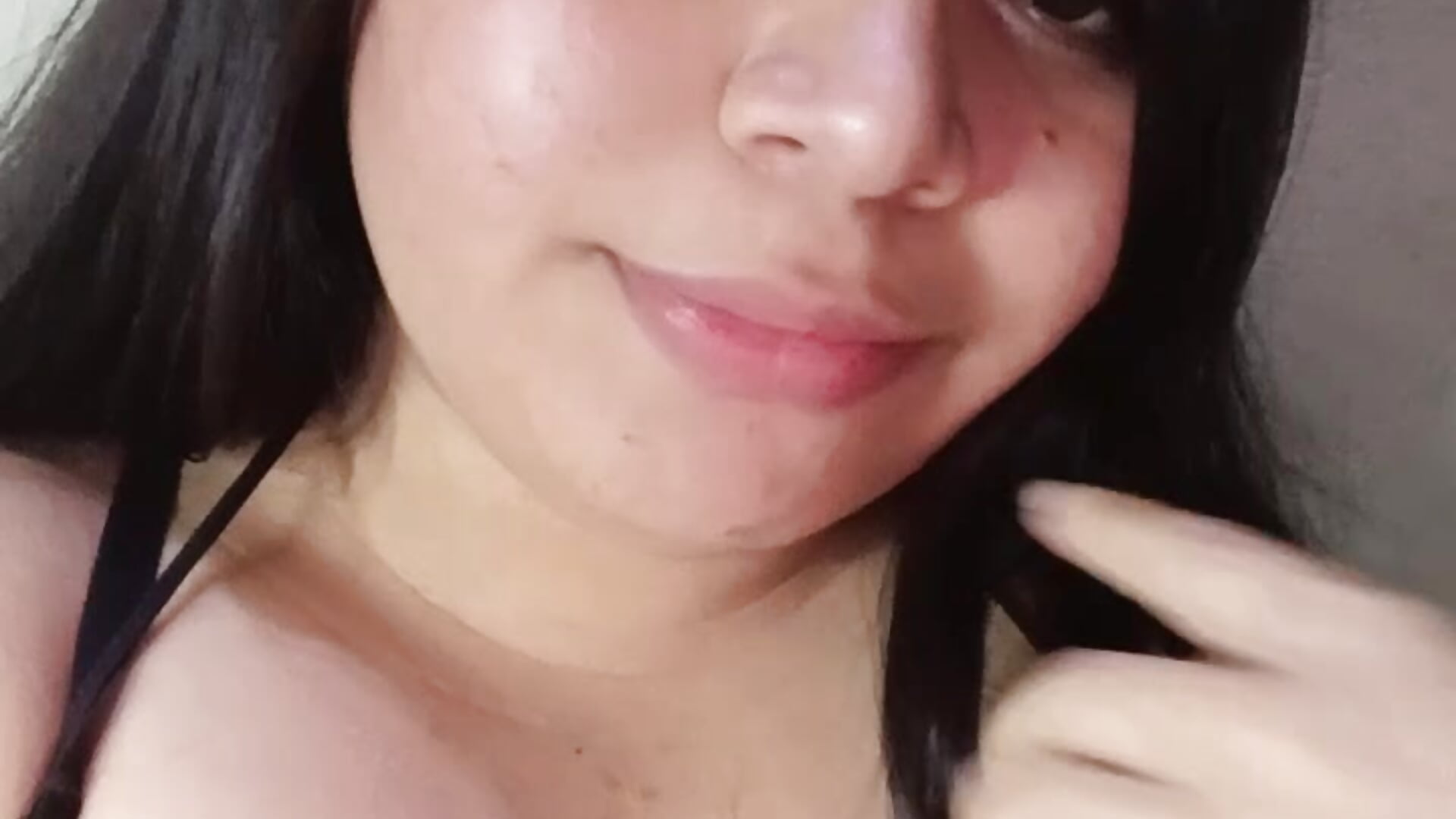 Uyy - video Nessa_0 kameramallilta