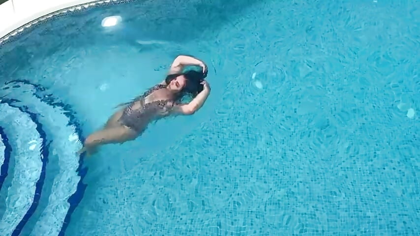 🫵 - video by Arya_Malone cam model