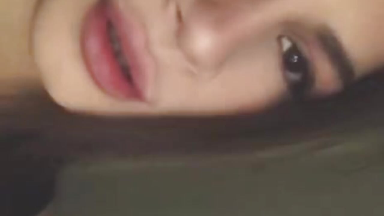 1－カメラキャストのGretaAnertonの動画