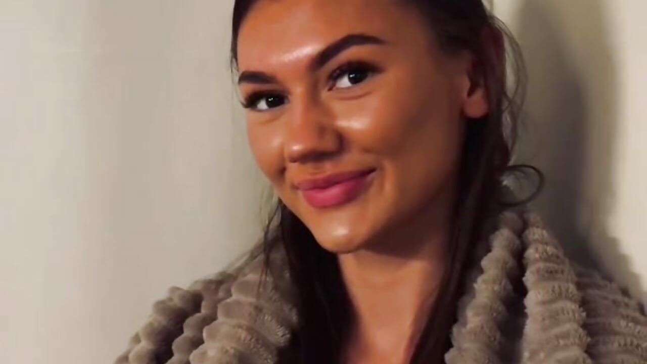 Cute😍 - video by SookBurdin cam model