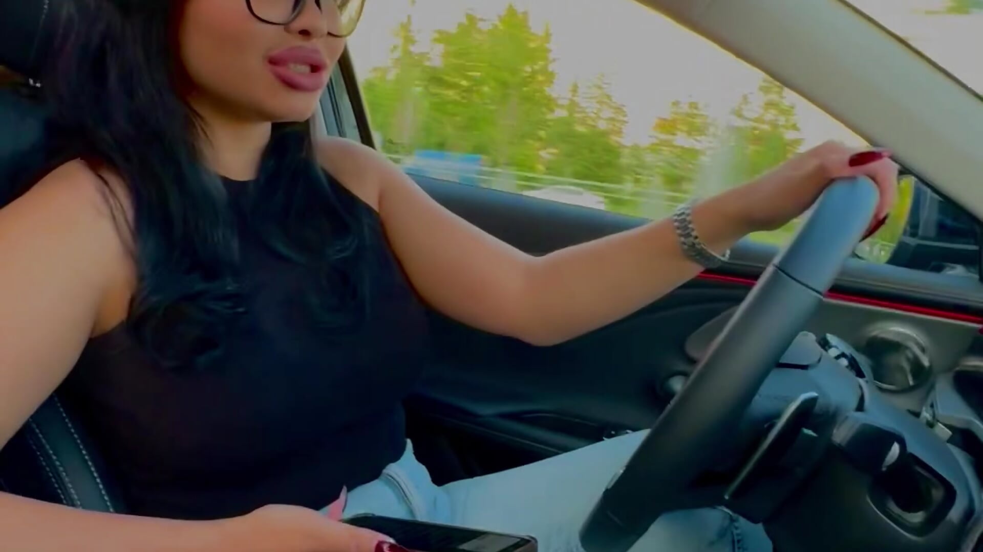 I love driving🚘🚗 - סרטון של LaaadyDaaamn, דוגמן/ית מצלמה