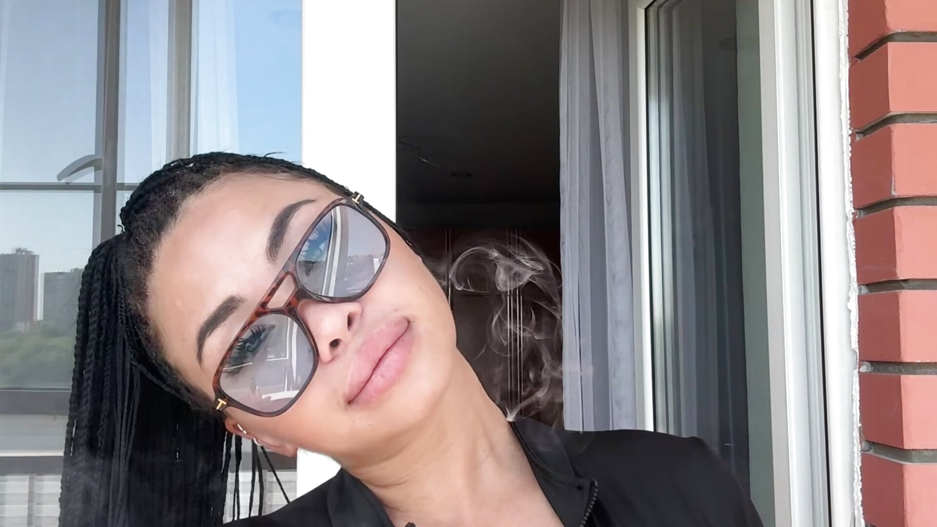 🤩 - סרטון של LaaadyDaaamn, דוגמן/ית מצלמה