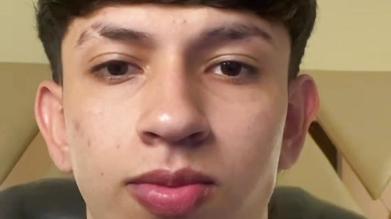 AdrianFranko – popularni video modela na kameri 5582