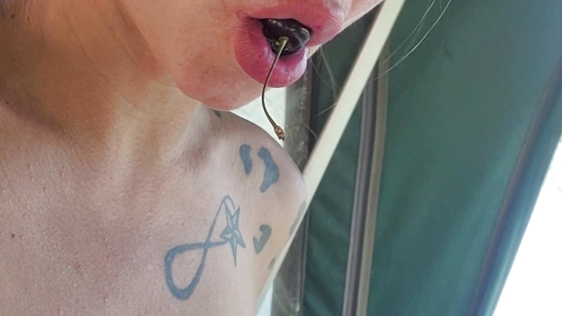 Cherry - video di Couple_qc modella di cam