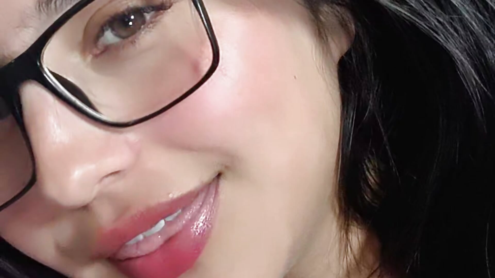 🥰 - video 1_Scarllet_ kameramallilta