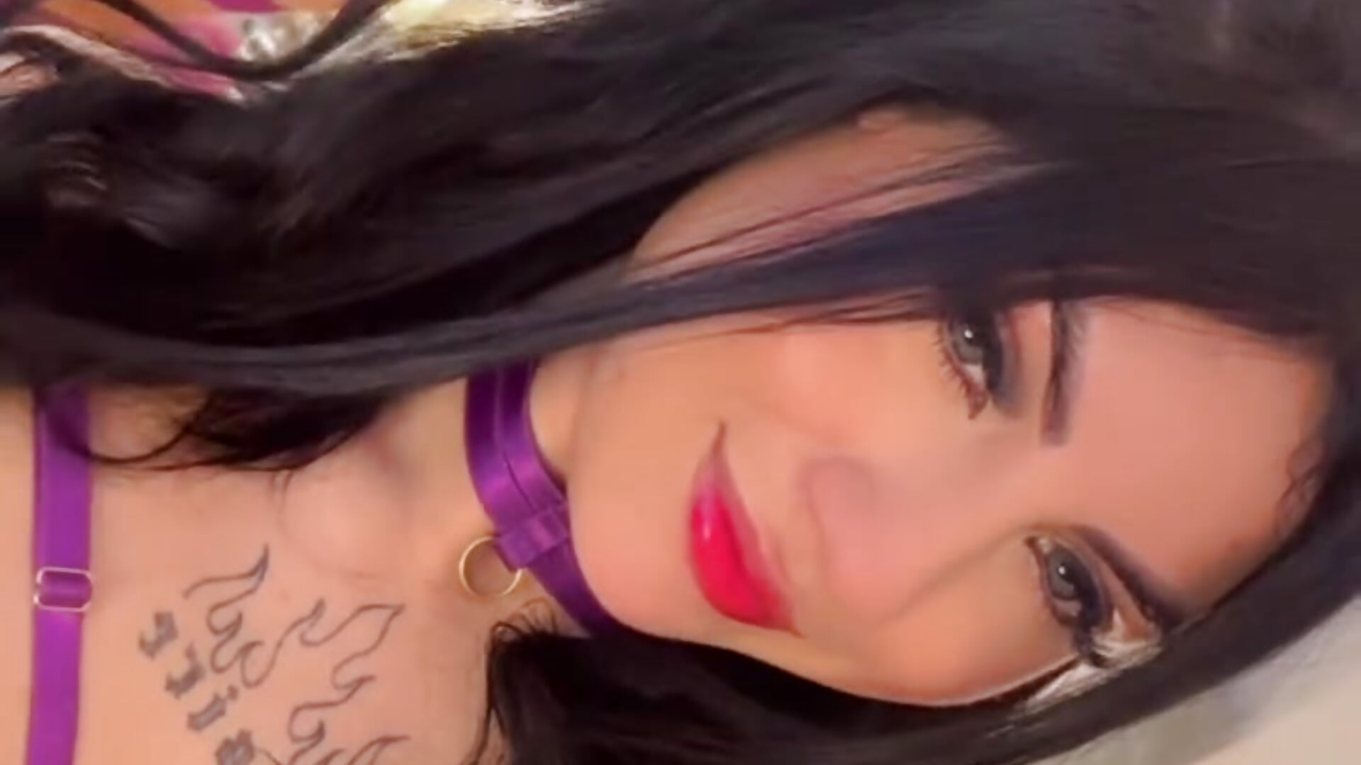 🔥😈 - video av MiaNeill cam-modell