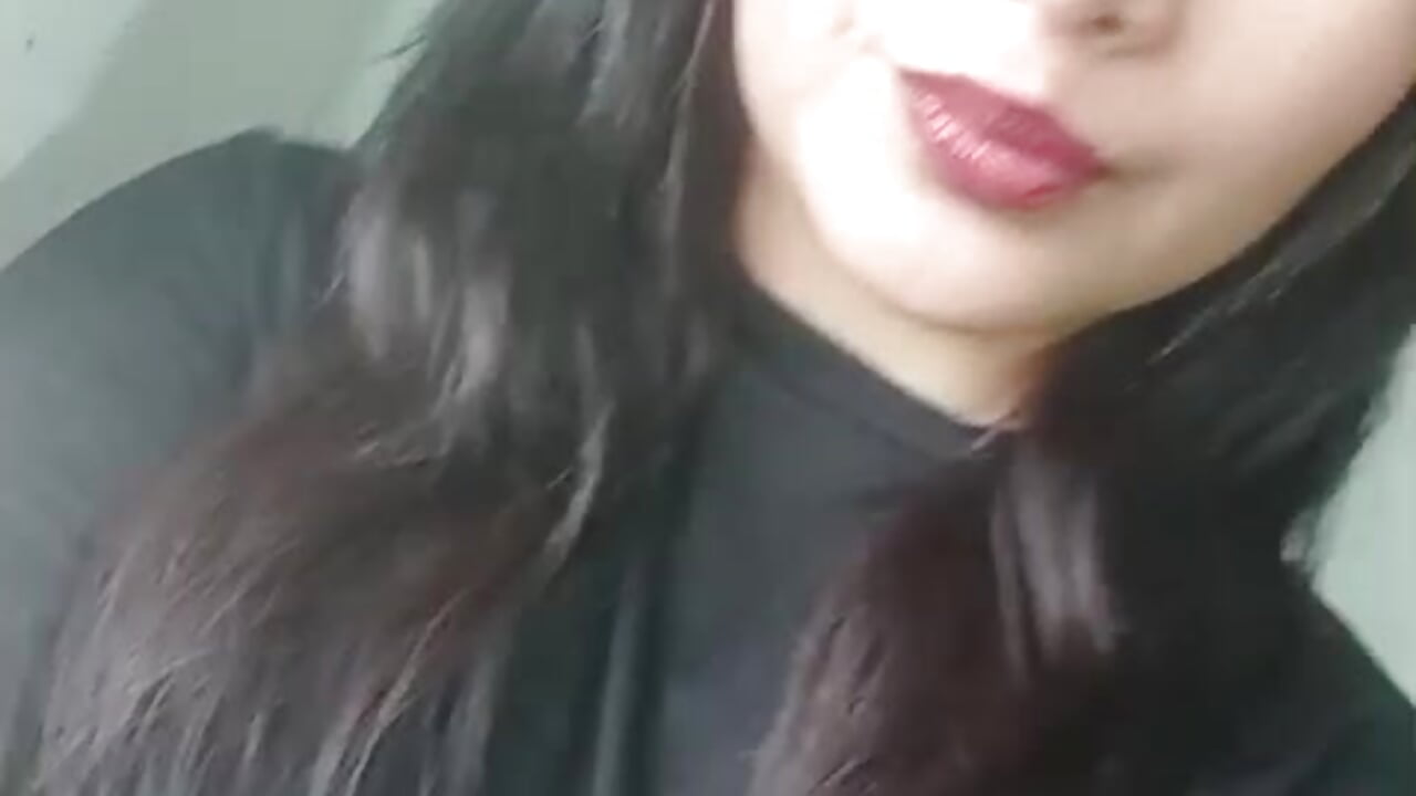 Welcome ! - video by mia_valentina___ cam model