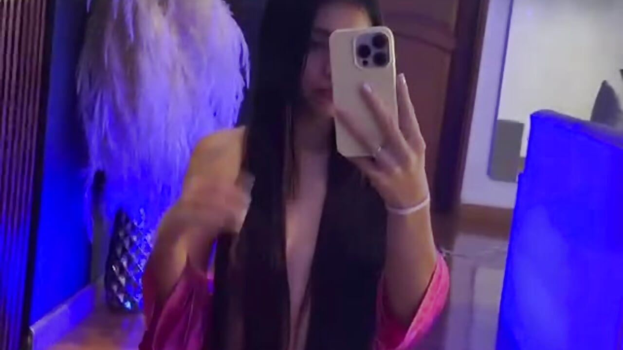 ME 06/06 - Vídeo de mily_Lopez, modelo de vídeos
