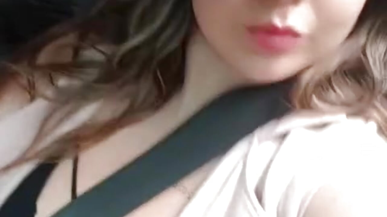 1000183916 - clip cu Karla_rodriguez1 model videochat