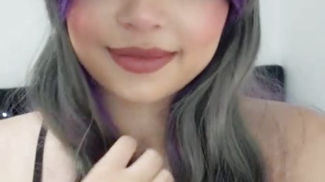 Bonnie — filmik BonnieBennett_, modela(-lki) na kamerkach