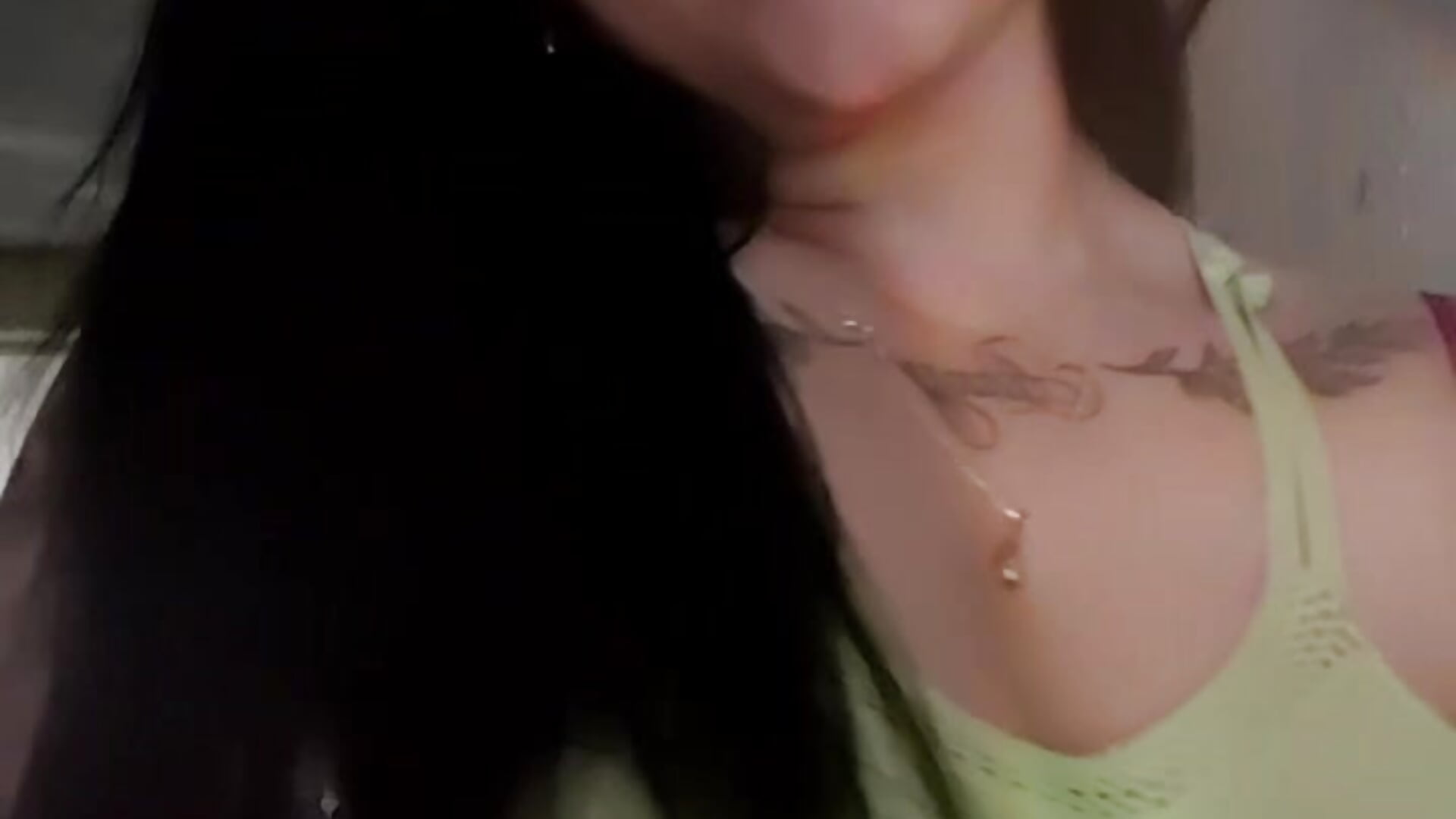 1000431472 - video by caneela cam model