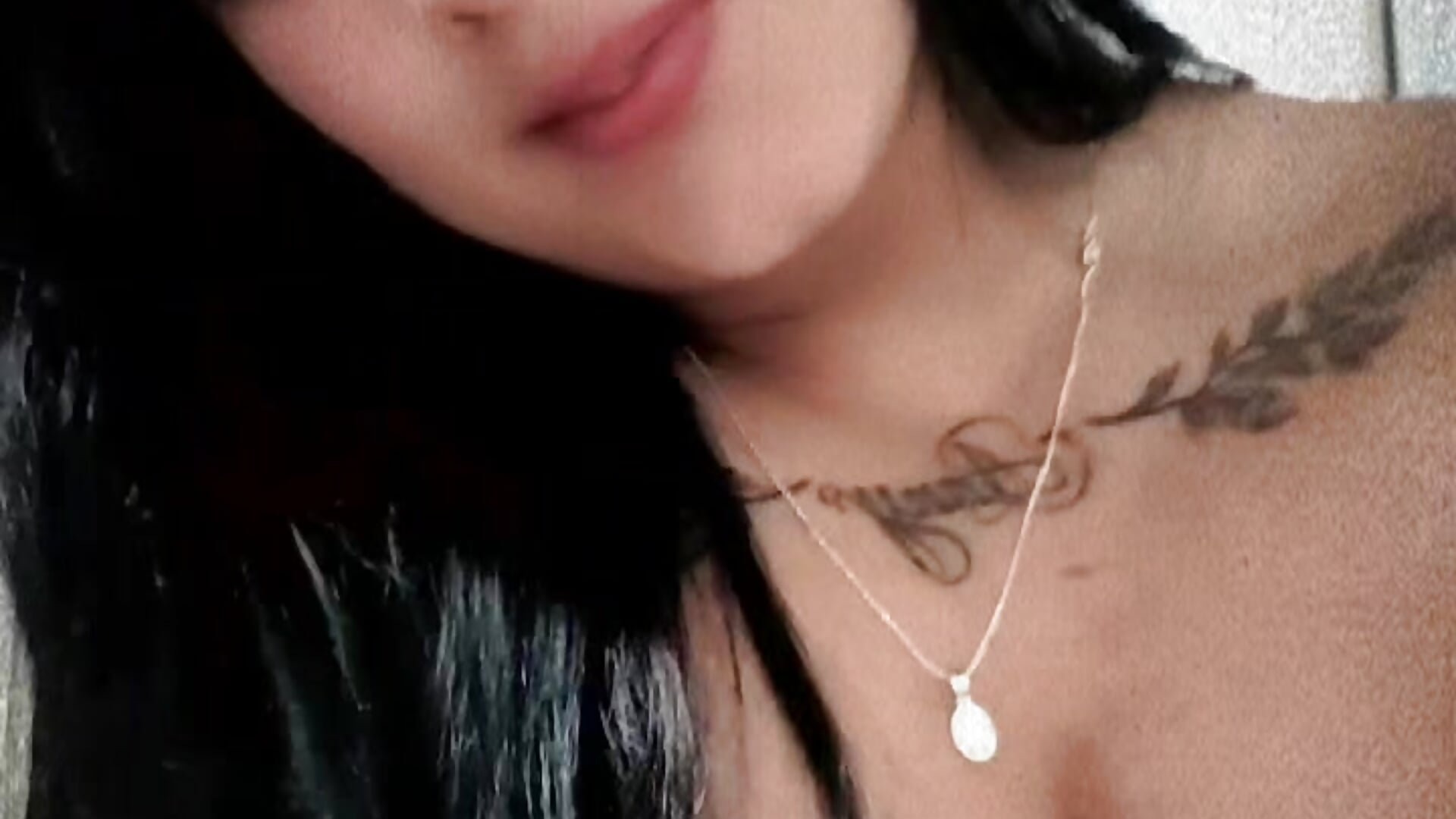 1000468818 - video by caneela cam model