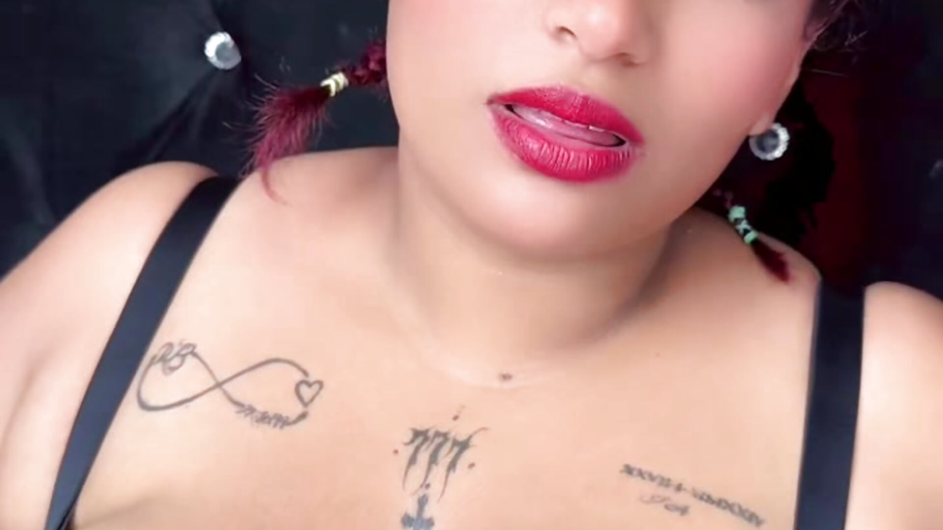 Hello, I'm new 😍 - Vídeo de Amber_fiire, modelo de vídeos