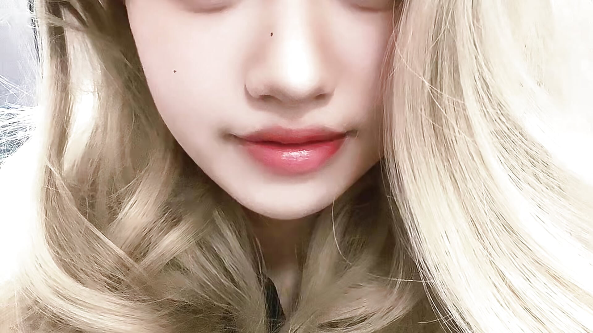 Julie - فيديو من XL-LovelyDoll موديل الكام