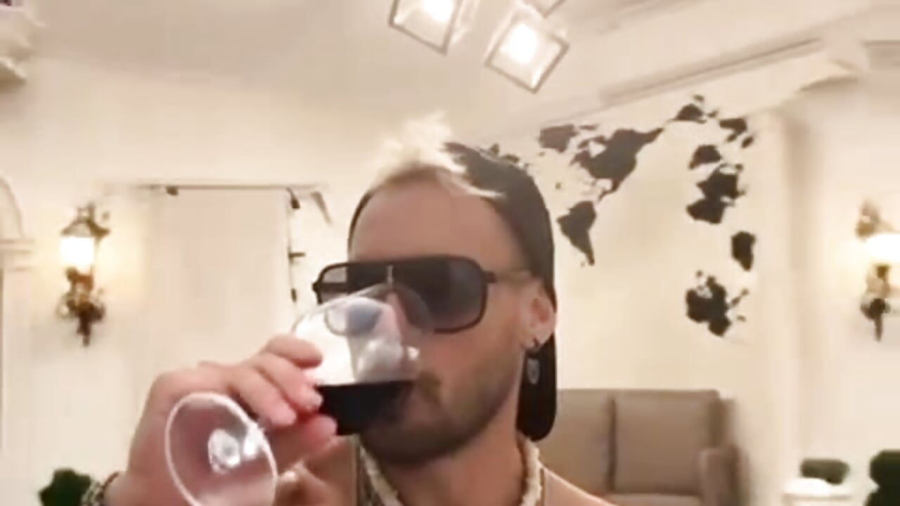 Yoooo — filmik freddymdq100, modela(-lki) na kamerkach