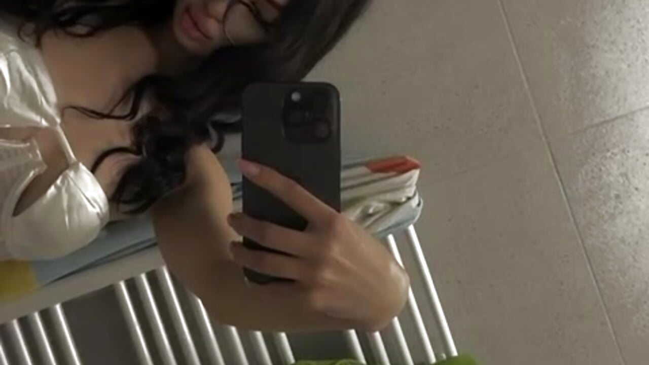 your favorite babydoll - فيديو من GiaGlaze موديل الكام