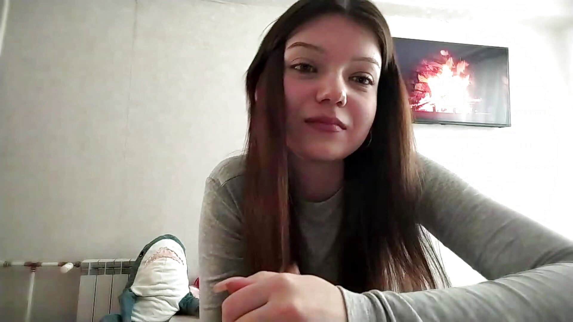 5 - відео від вебкаммоделі Helgawithyou