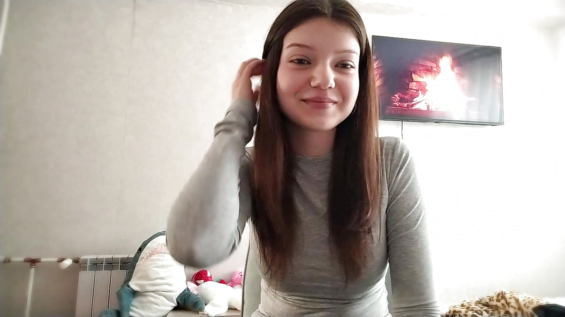 4 - відео від вебкаммоделі Helgawithyou