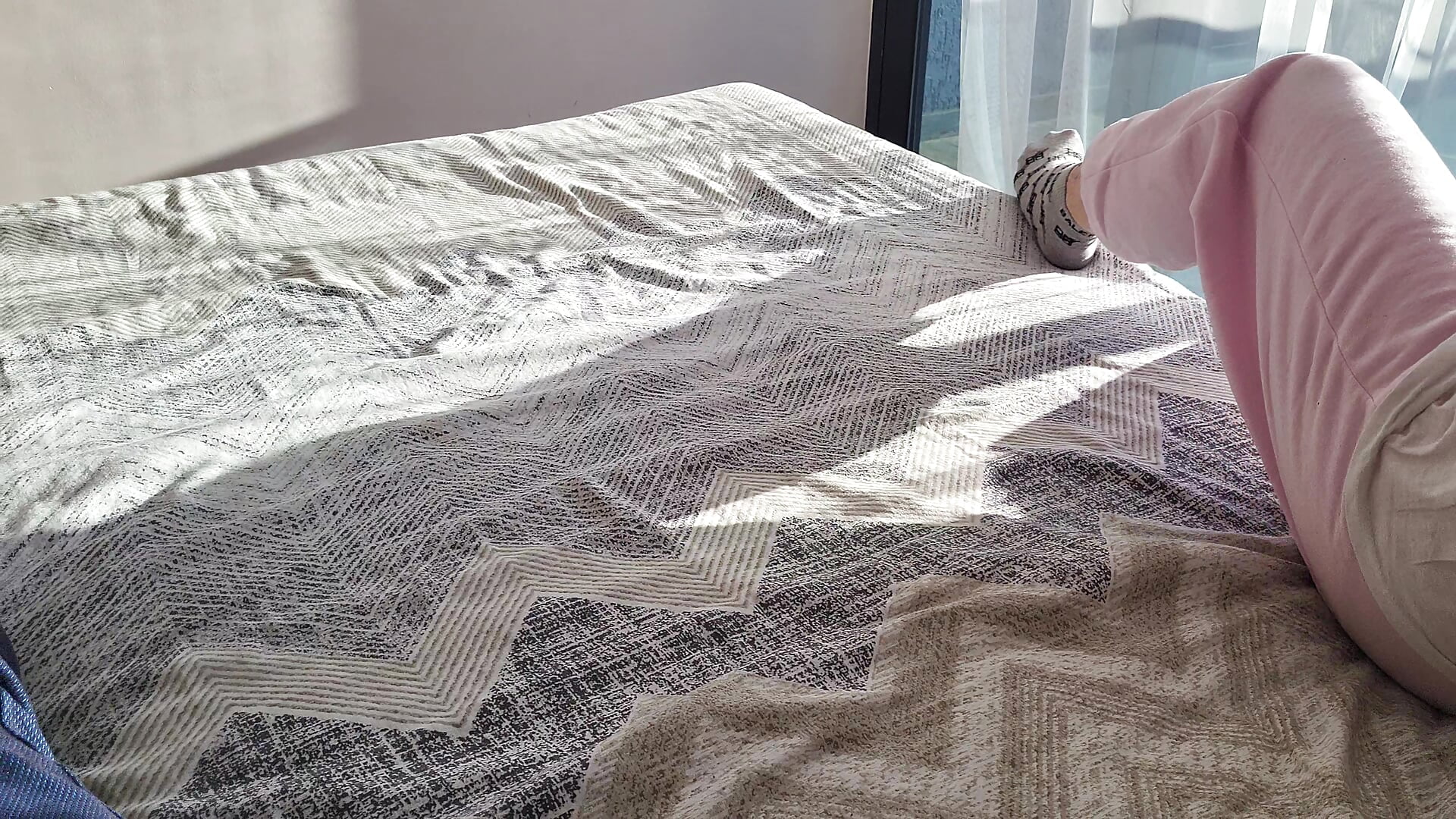 Stepsister goes to the shower - video của người mẫu cam alekssierto