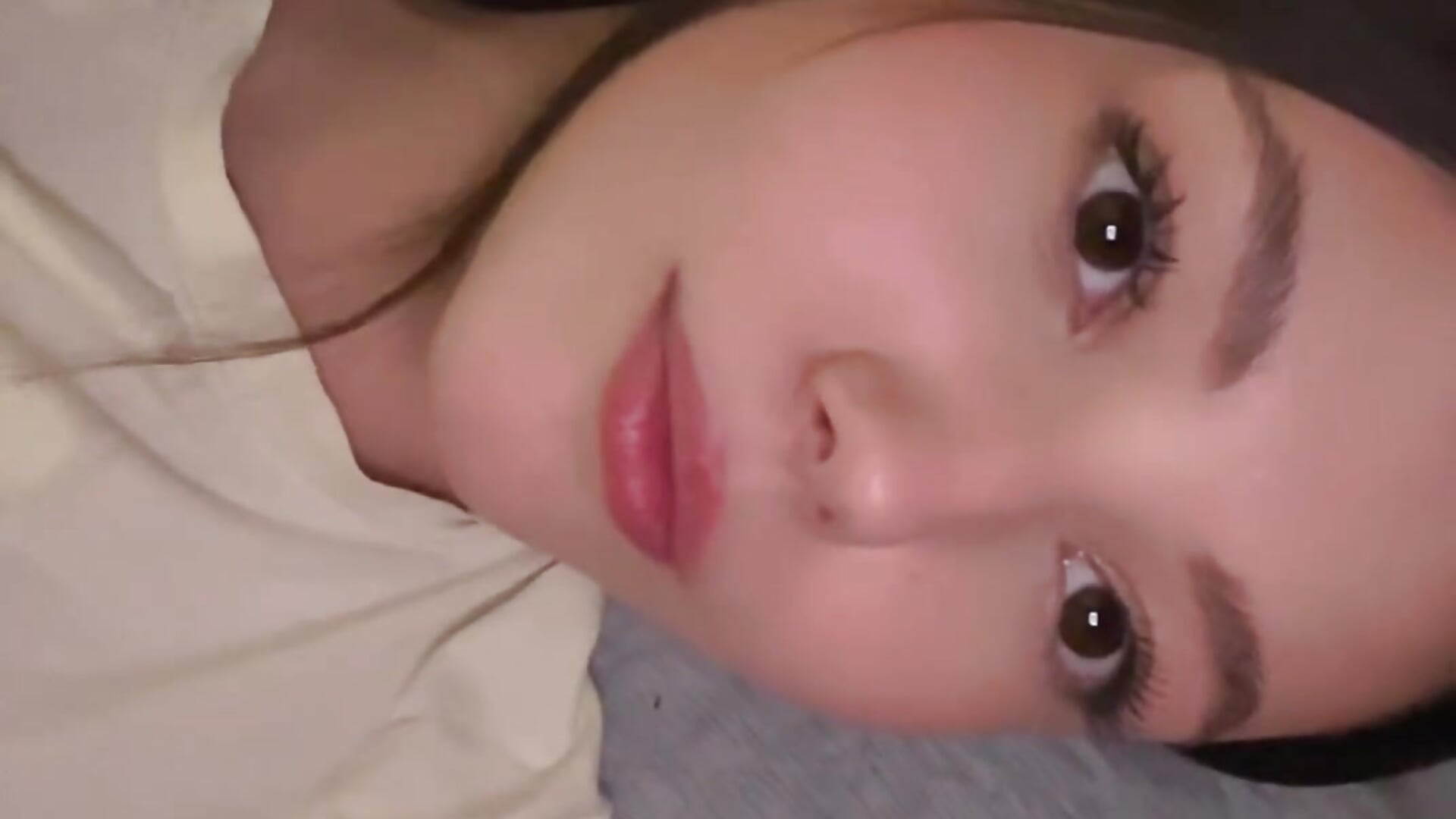 chill vibe ^ ^ - video by LenLen_Solen