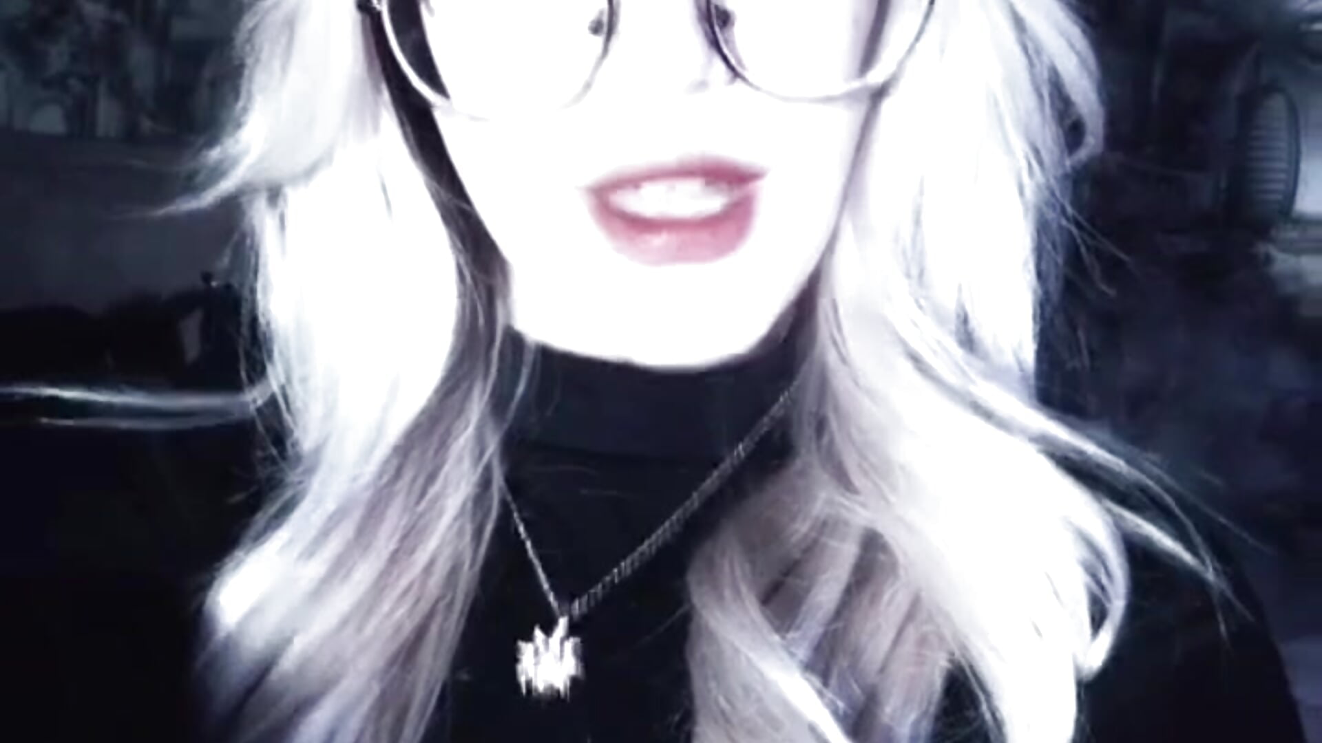 ♥ - vidéo du modèle de showcams ToiMooser