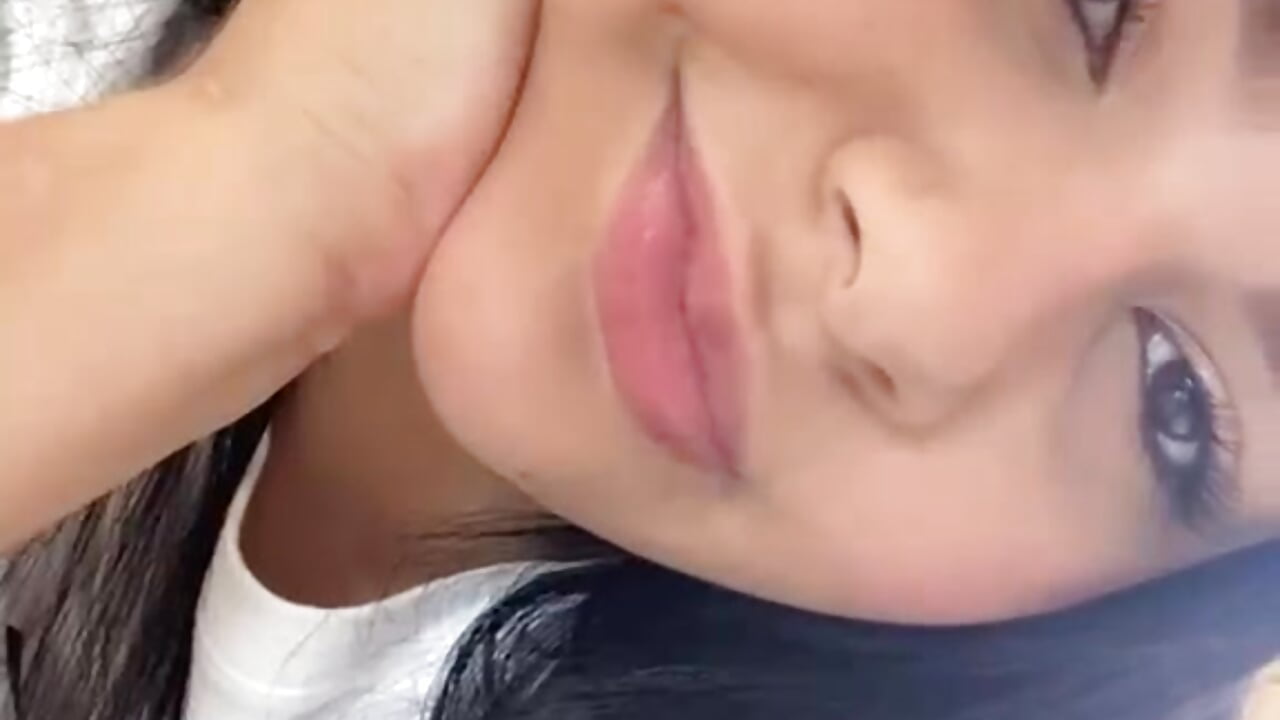 KISS FOR YOU 😋🥰 - відео від вебкаммоделі SWEET_ANGEL_CR