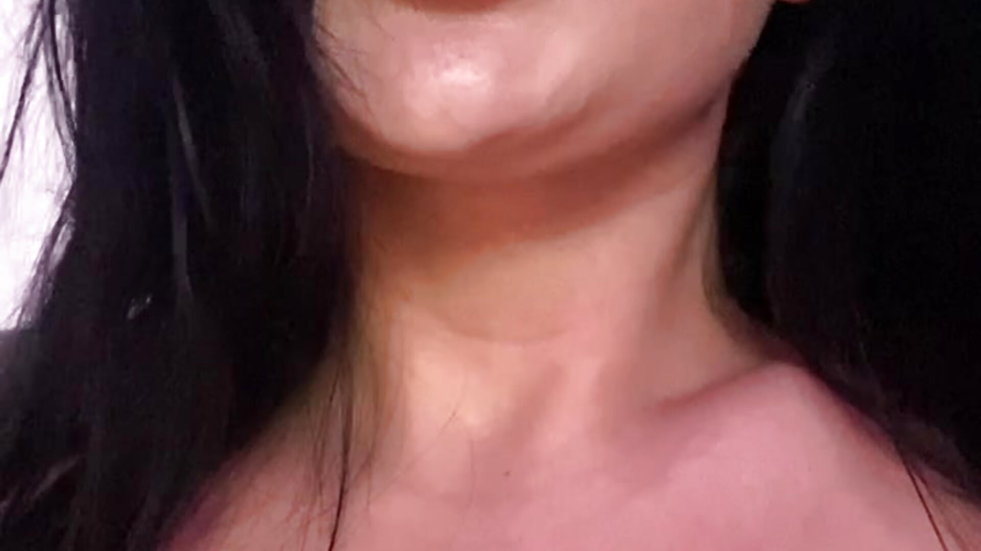 IMG_4684 - KayaGlow adlı kamera modelinin videosu