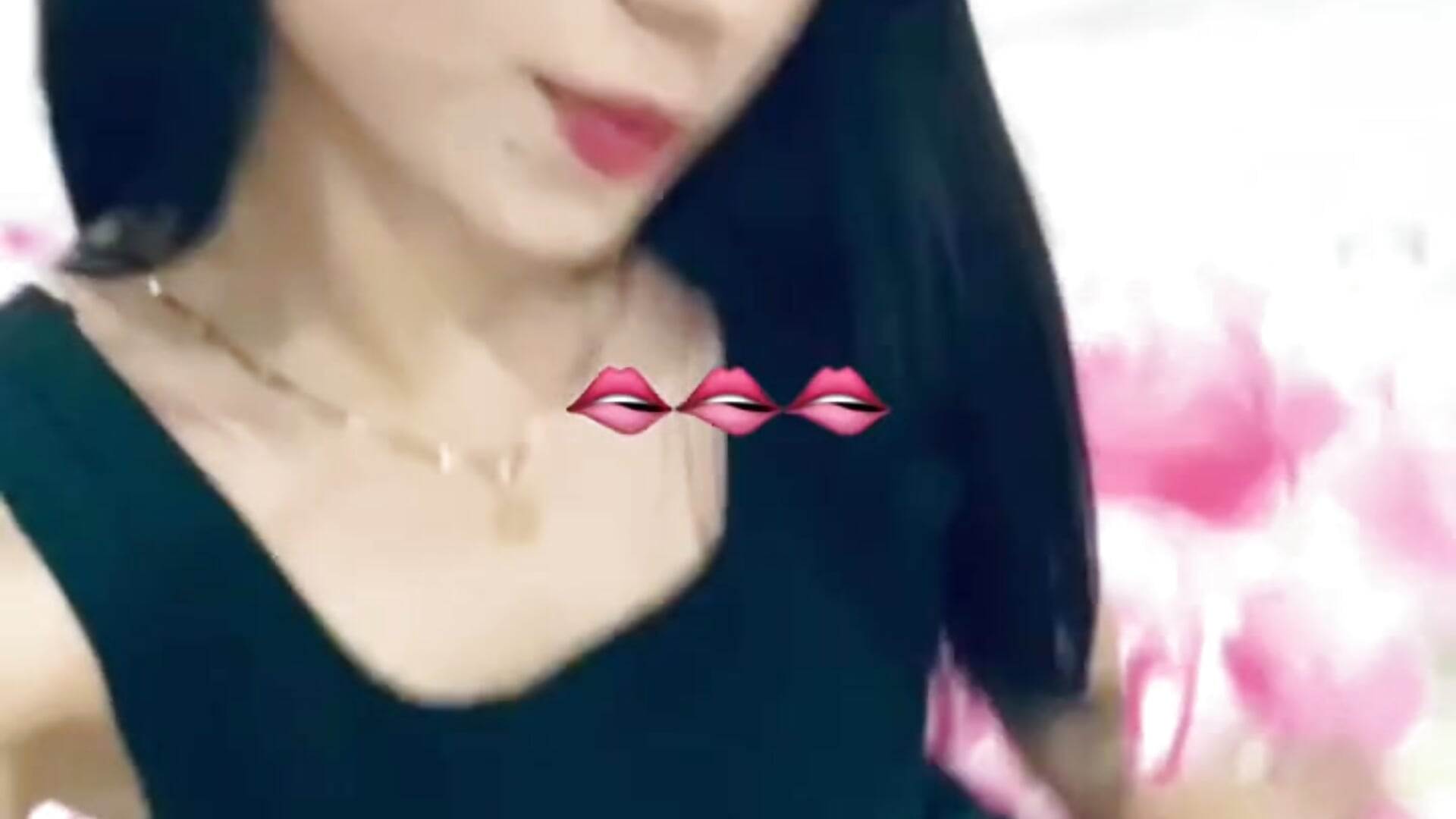 Lovely Girl - video by CandyGlow_ cam model