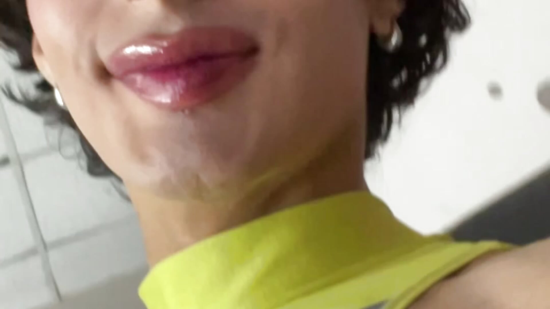 PICACHU 😳 - vídeo de la modelo de cam santy_fox