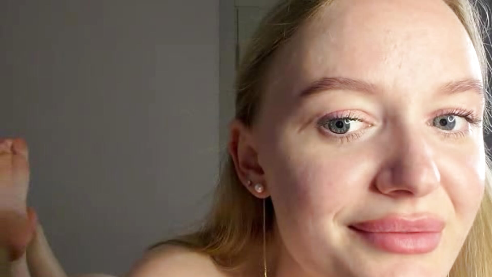 I tease you with my feet - video của người mẫu cam AvaGlowy