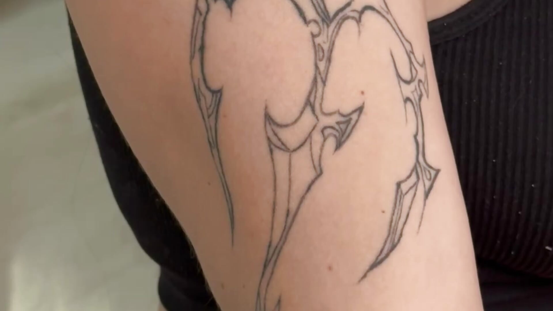 12518661032679 – видео вебкам-модели ChocolateShelly