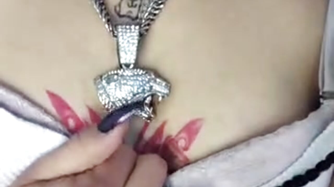 My Tattoos - video di shiny_foxeyes modella di cam