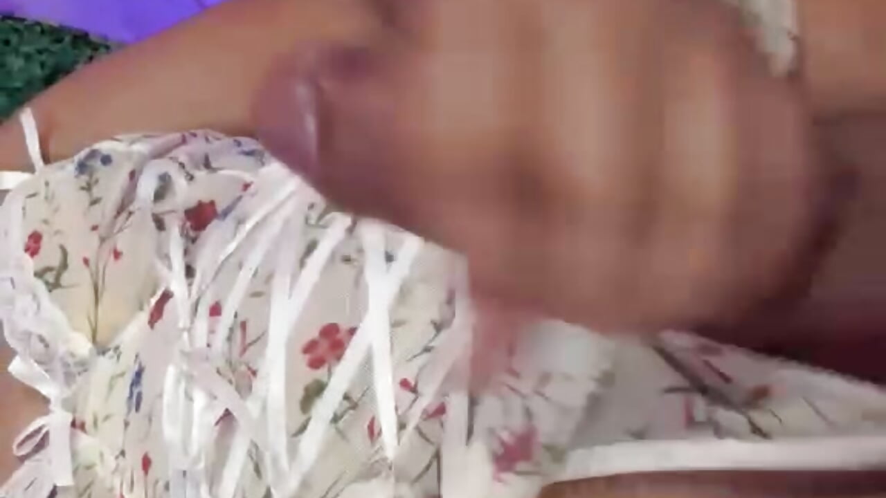 A look at the forbidden 😈 – video af Zoe_living cam-model