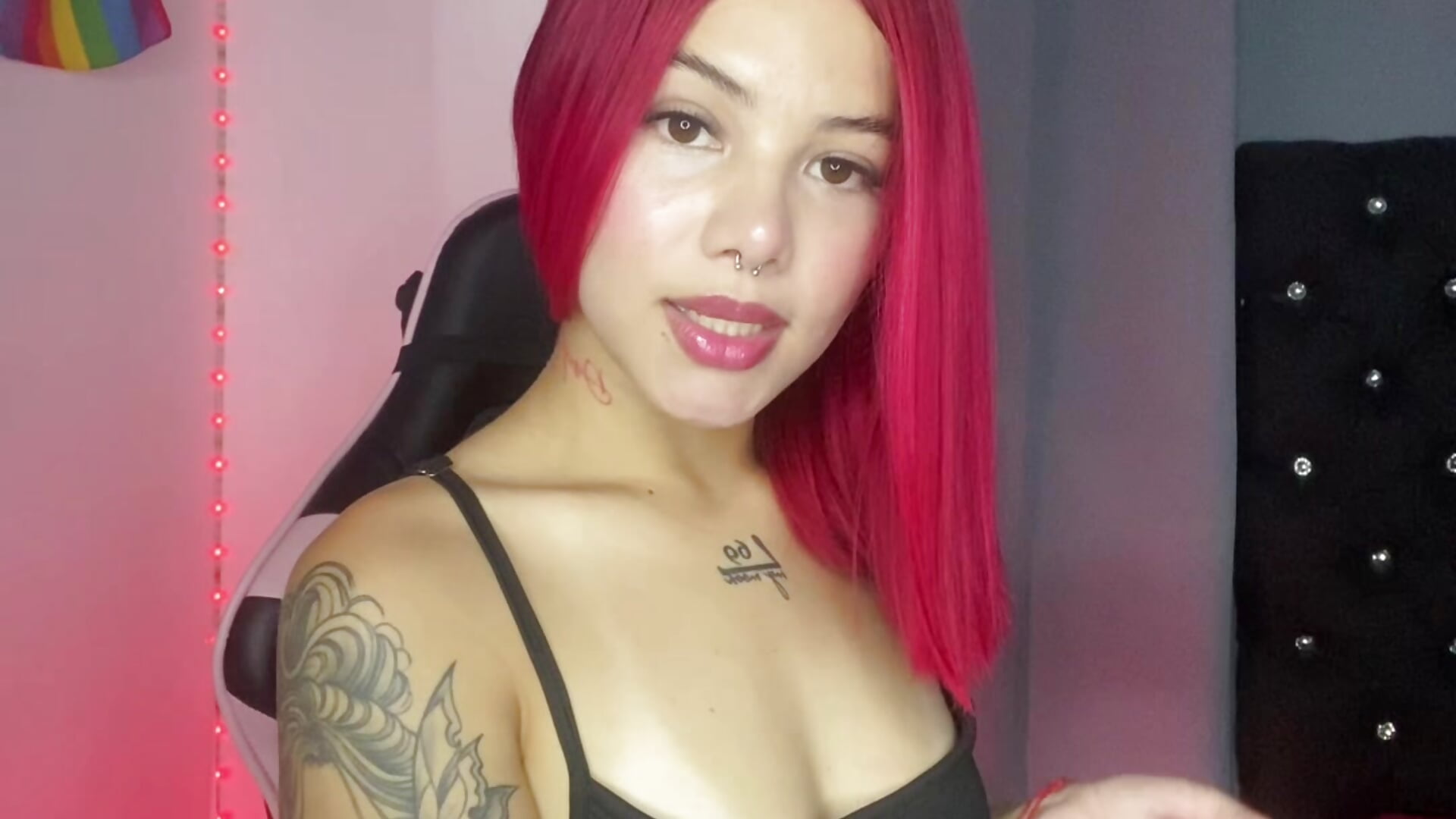 9c91f77491954fcbadfb6449232d1935 - video by Mabell_red14 cam model