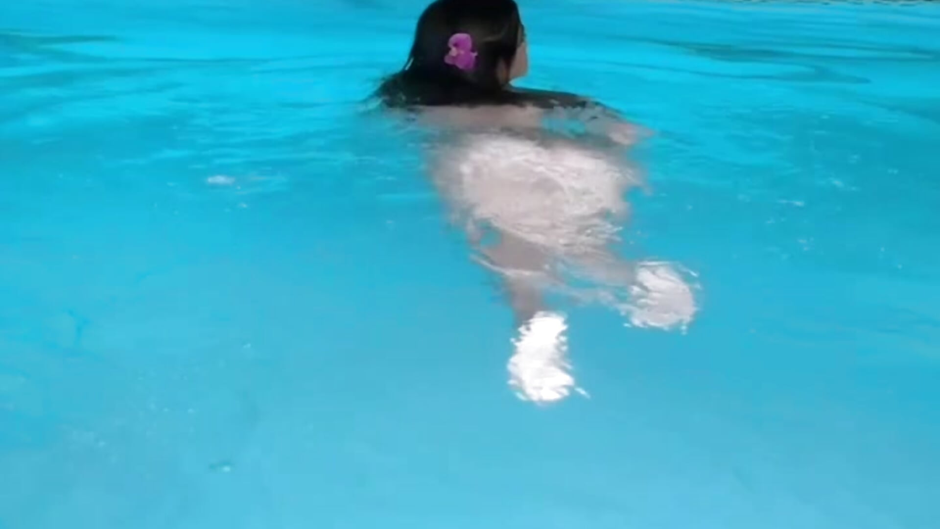 Swiming in the Pool🤤